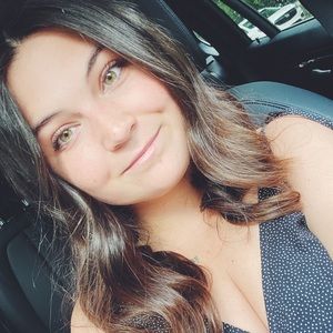 Meet your Posher, Gabriella